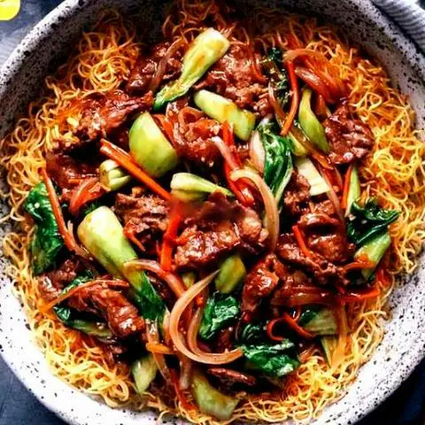 Hình ảnh Mì Xào Bò