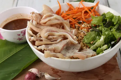 Hình ảnh Bún mắm nêm tai heo 