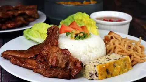 Hình ảnh Cơm sườn bì chả