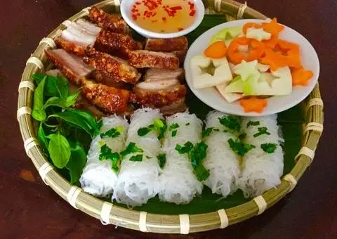 Hình ảnh Heo Quay + Bánh Hỏi 