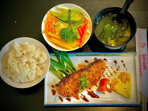 Hình ảnh Set cơm cá hồi nướng sốt Teri