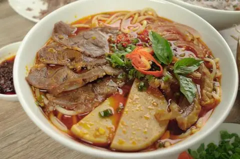 Hình ảnh Bún bò Huế truyền thống