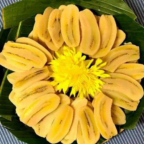 Hình ảnh Chuối xào dừa - Hộp Trung