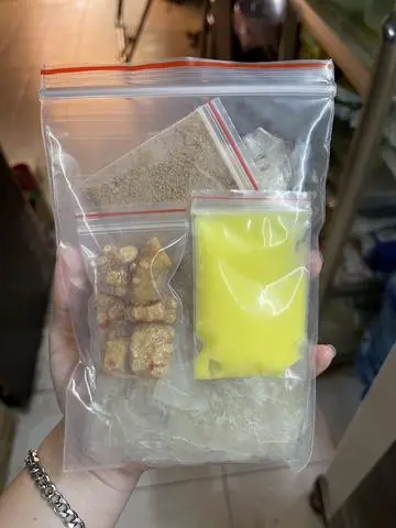 Hình ảnh Bánh Tráng Muối Nhuyễn Tốp Mỡ Bơ 