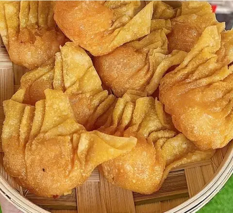 Hình ảnh Hoành thánh thịt