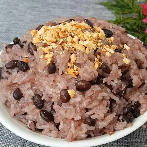Hình ảnh xôi đậu đen hộp lớn 