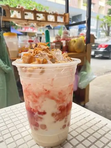 Hình ảnh Dừa sáp dầm mix dâu