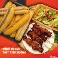 Hình ảnh Bánh Mì Que Sốt Trứng Muối Chà Bông