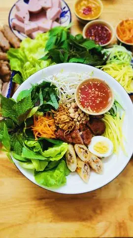 Hình ảnh Bún nem nướng trộn Nha Trang