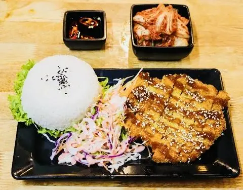 Hình ảnh Cơm tonkatsu/Cơm thịt coklet chiên xù