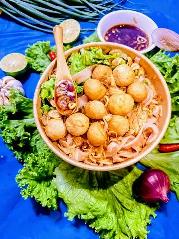 Hình ảnh TCV Mì Ngâm Tương - Cá Viên Chiên