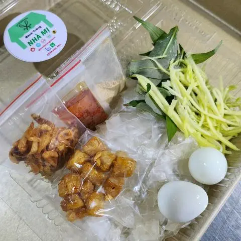 Hình ảnh Dẻo Sợi Tự Trộn Trứng Cút Tóp Mỡ