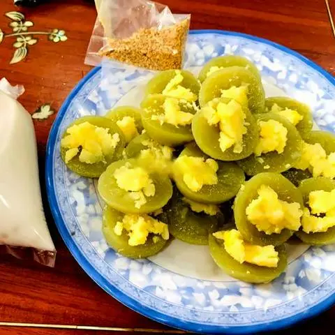 Hình ảnh Bánh Bèo Lá Dứa - Hộp Trung