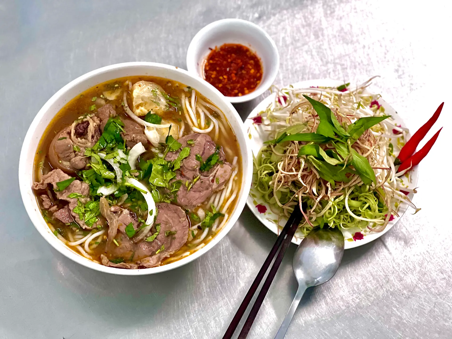 Hình ảnh Bún Bò Thập Cẩm Đặc Biệt