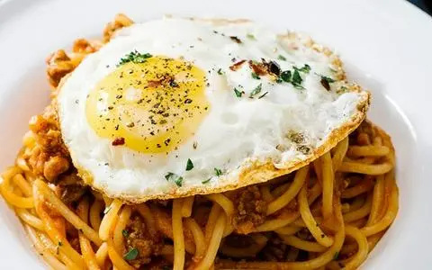 Hình ảnh Mì ý xào bò trứng