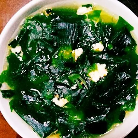 Hình ảnh canh rong biển, nấm tuyết 
