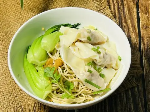 Hình ảnh Mì sủi cảo nhân Tôm