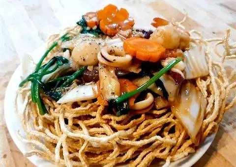 Hình ảnh Mì Giòn xào thập cẩm 