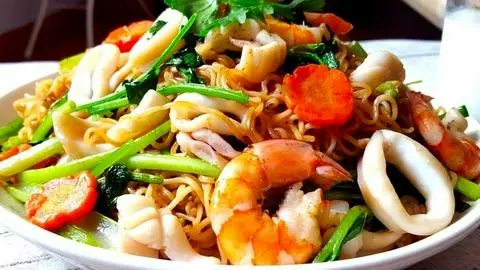 Hình ảnh BÚN GẠO XÀO HẢI SẢN 