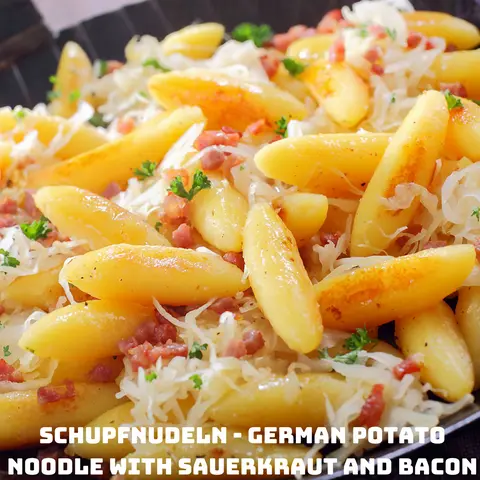 Hình ảnh Schupfnudeln - Potato noodle with sauerkraut & bacon - Mì khoai tây với cải chua và thịt xông khói