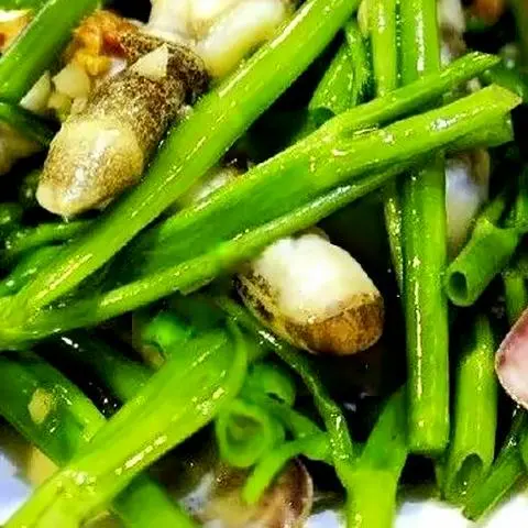 Hình ảnh Ốc Móng Tay Xào Rau Muống