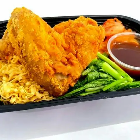 Hình ảnh Mì trộn cánh gà