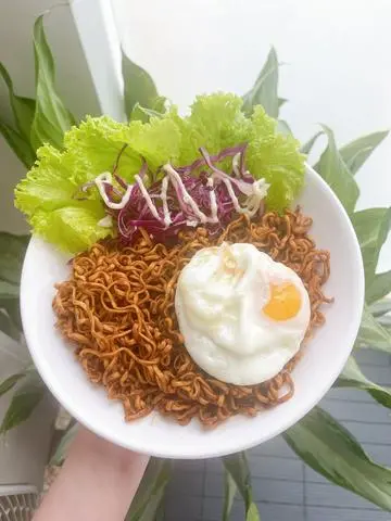 Hình ảnh Mì tương đen Ốp La