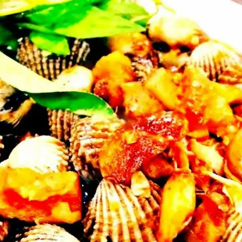 Hình ảnh Sò huyết rang me