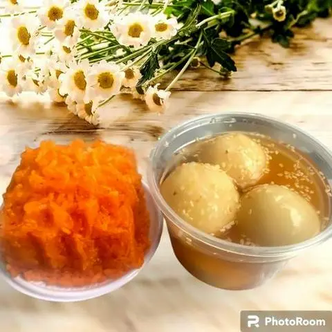 Hình ảnh Xôi gấc - chè trôi nước