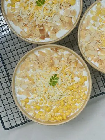Hình ảnh Bắp phô mai hạnh nhân