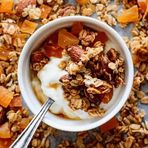 Hình ảnh Granola + Sữa chua uống Kefir