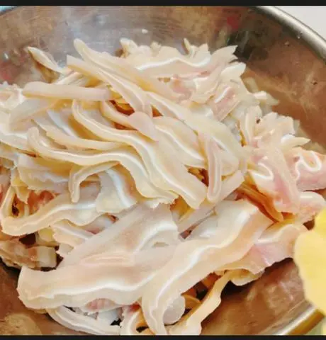 Hình ảnh Tai Heo Thêm