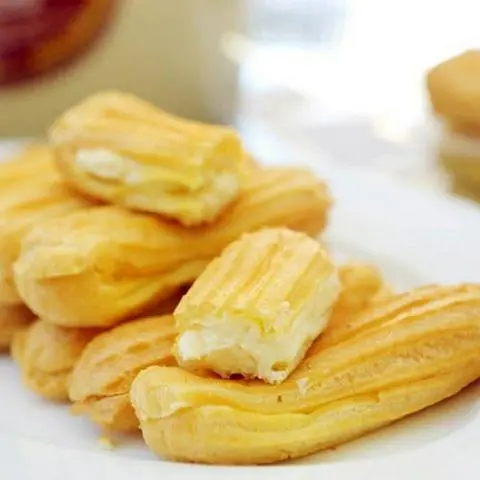 Hình ảnh Bánh su kem