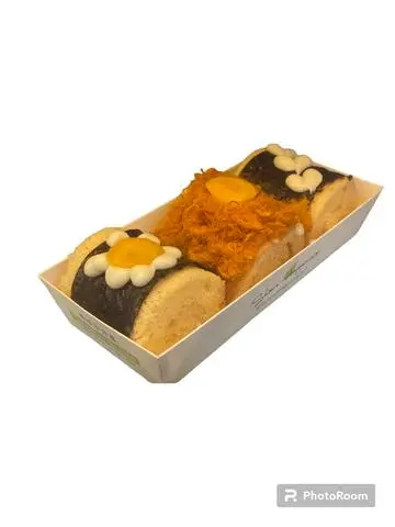 Hình ảnh Bông lan cuộn mix 3 vị mặn( vui lòng đặt trước ạ)