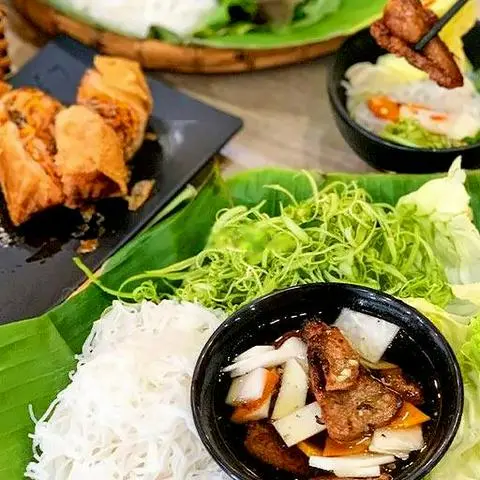 Hình ảnh Bún Chả - Nem Cua Bể
