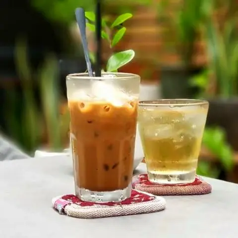 Hình ảnh Bạc sỉu đá