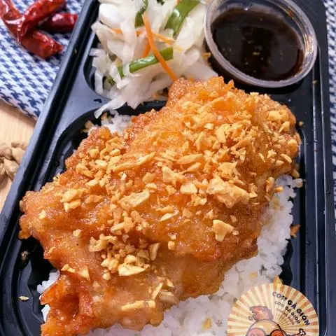 Hình ảnh Cơm Gà Sốt Cay SamYang