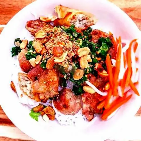 Hình ảnh Bún Thịt Nướng - Nem Nướng
