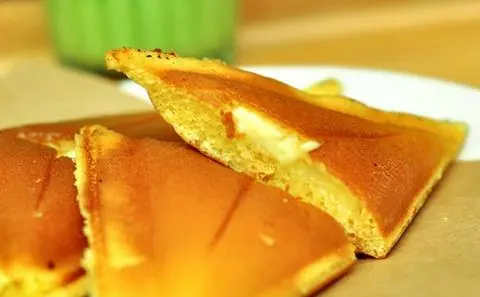 Hình ảnh [CB] 2 Bánh Hotdog có nhân