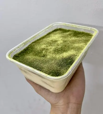 Hình ảnh Tiramisu vị trà xanh ( hộp 700ml)