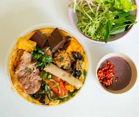 Hình ảnh BÚN RIÊU ĐẶC BIỆT