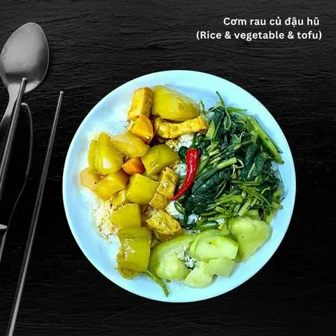 Hình ảnh Cơm rau củ kho thập cẩm chay
