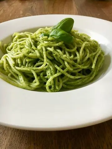 Hình ảnh Creamy pesto pasta