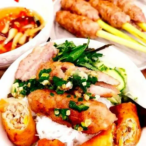 Hình ảnh Bún Chả Giò - Nem Nướng