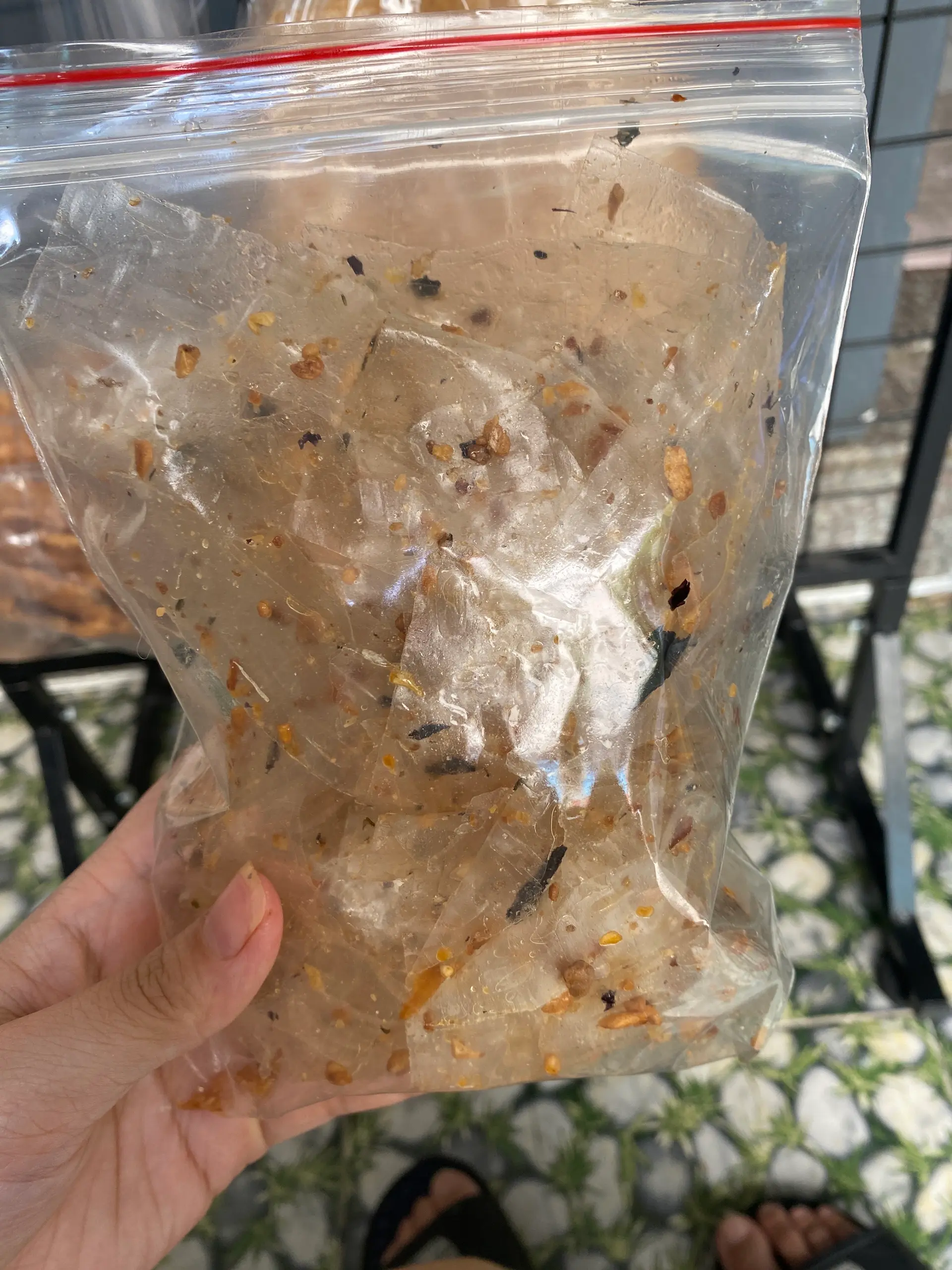 Hình ảnh Bánh Tráng Tỏi Rong Biển