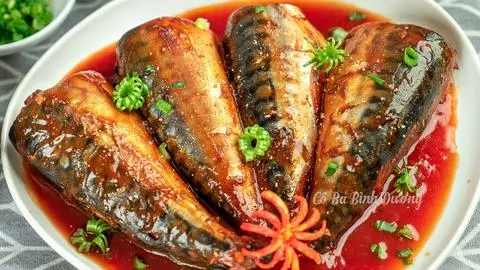 Hình ảnh Cơm Cá Nục SaBa Nhật Kho Ớt Xanh