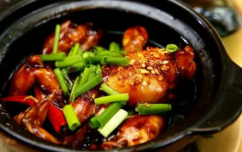 Hình ảnh Bánh Mì  Ếch Singapore - Phần 3 Con Ếch Bự Và To