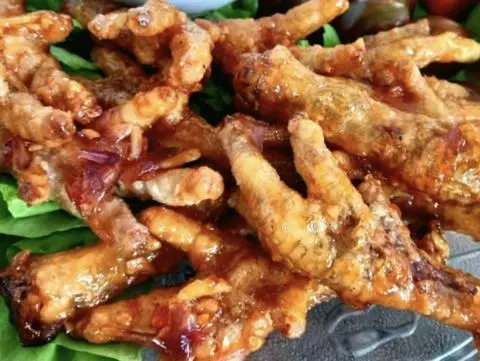 Hình ảnh Chân gà Sốt bơ Tỏi 