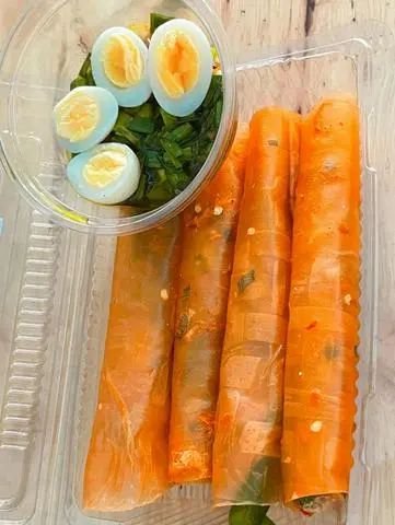 Hình ảnh dẻo tôm cuốn lòng đào tóp mỡ 