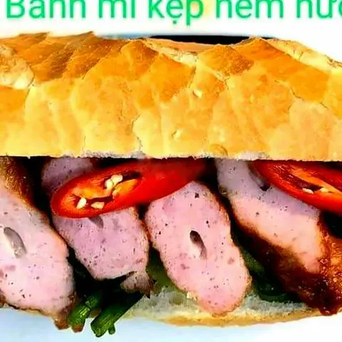 Hình ảnh Bánh Mì Nem Nướng